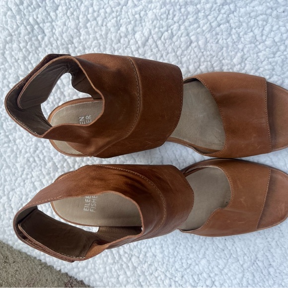 Eileen Fisher Brown Block Heel Sandals - Picture 1 of 4